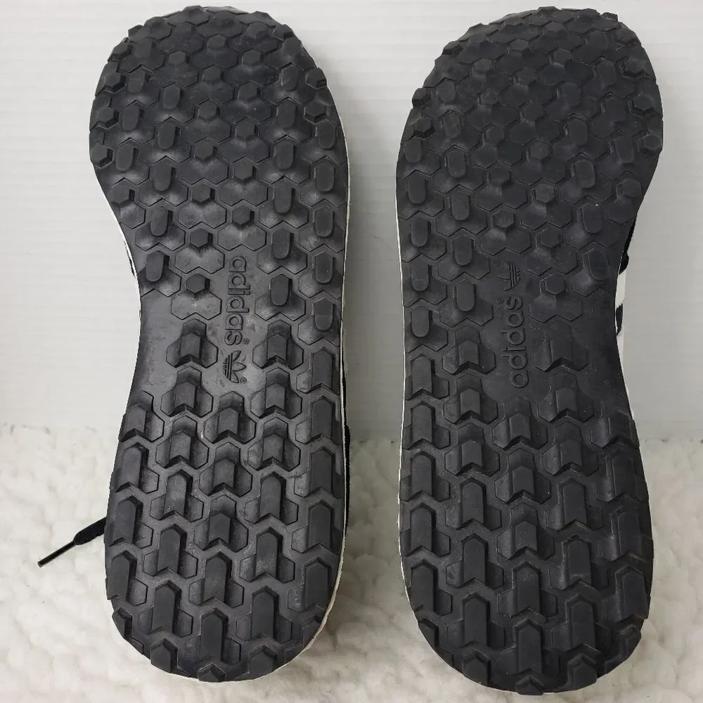 adidas Forest Grove Mens Sneaker Size 11 Black Suede Shoes